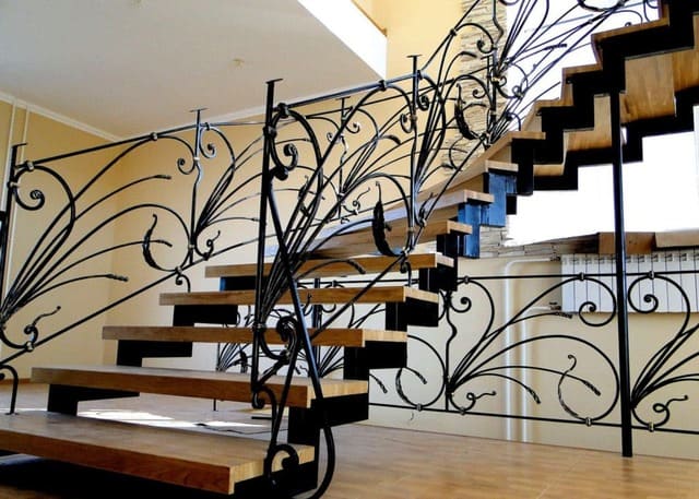 кованые и сварные лестницы Ликино-Дулево